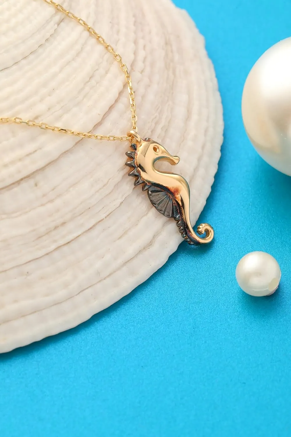 14K Real Gold Seahorse Pendant, Dainty initial Animal Necklace, Minimalist Gold Seahorse Necklace, Birthday Gift