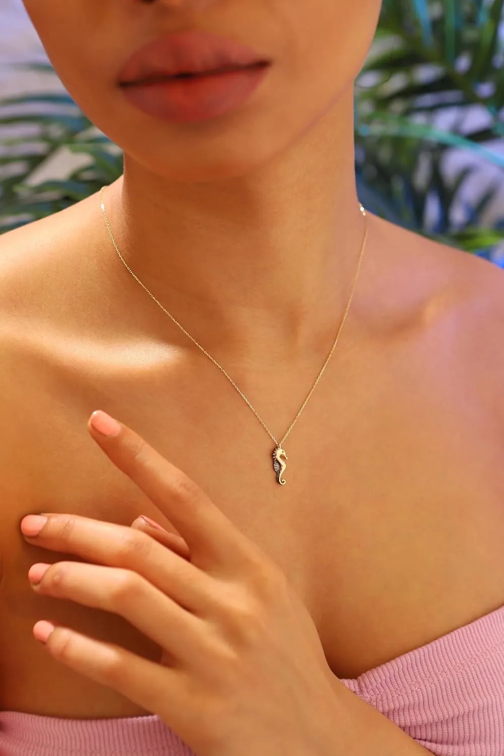 14K Real Gold Seahorse Pendant, Dainty initial Animal Necklace, Minimalist Gold Seahorse Necklace, Birthday Gift