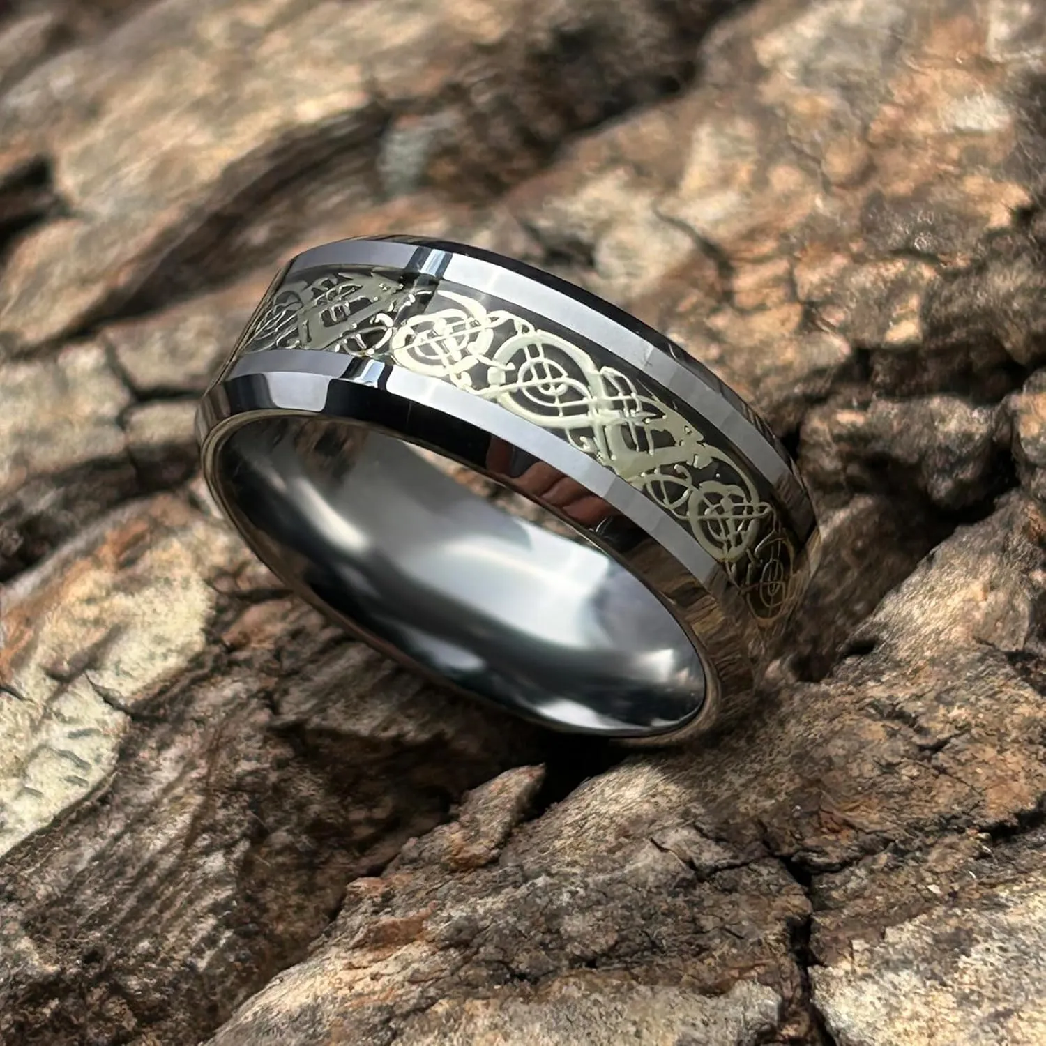 bahamut 8mm Gold Silver Carbon Fiber Viking Celtic Dragon Tungsten Carbide Ring for Men Comfort Fit Mens Wedding Bands Tungsten for him