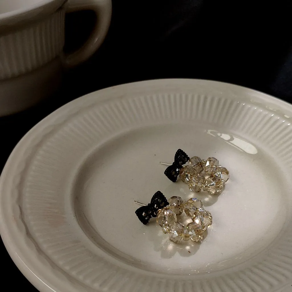 Black Bow Quartz White Pin Earrings JLT12890