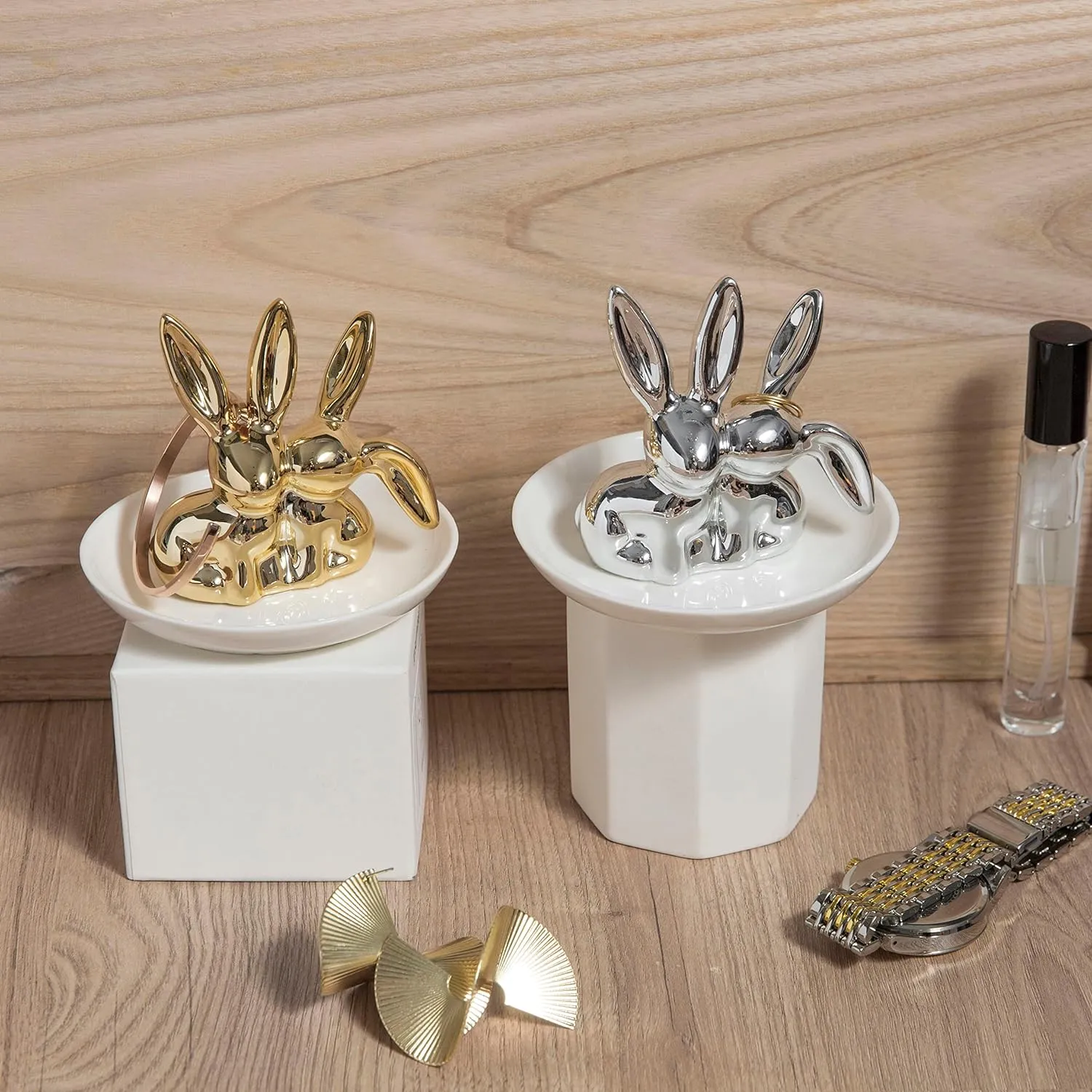 Bunny Ring Holder Rabbit Ring Dish Ceramic Jewelry Holder Dish Trinket tray for Rings Earrings Necklace Organizer, Wedding Engagement Ring Holder (Golden)