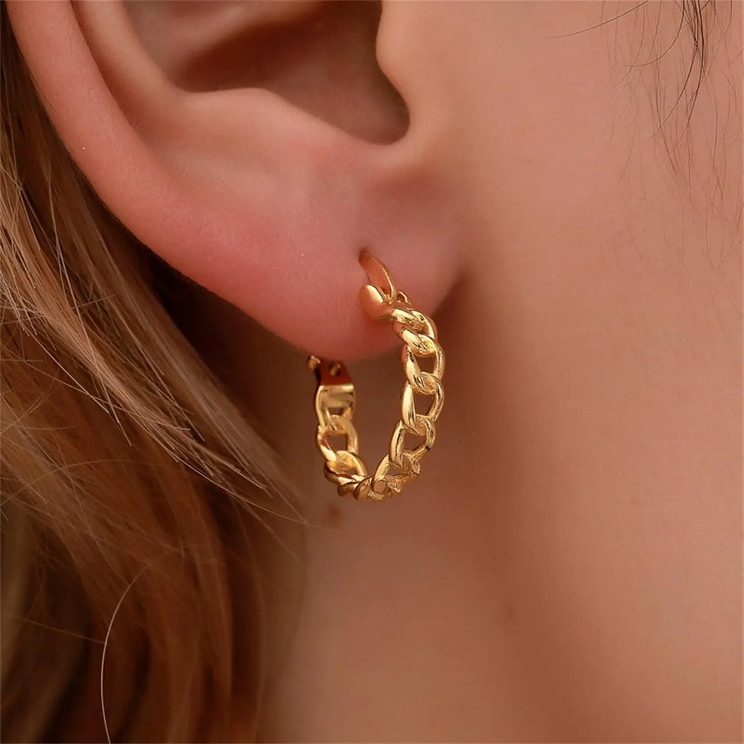 Chain Hoop Earrings for Women Gold Silver Plated Hypoallergenic Simple Hollow Irregular Polished Twisted Metal Link Lightweight Small Huggie Hoop Earrings for Daily Jewelry Accessories