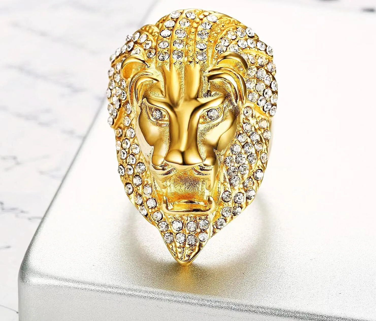 CZ diamond eyes Lion head Rings for men Lion King Simba Style Radiant Biker 316 Stainless Steel Rings Iced Out Jewelry Punk Ring Hip Hop ring Heavy Metal Ring Vintage Animal style mens fashion rings Plated gold