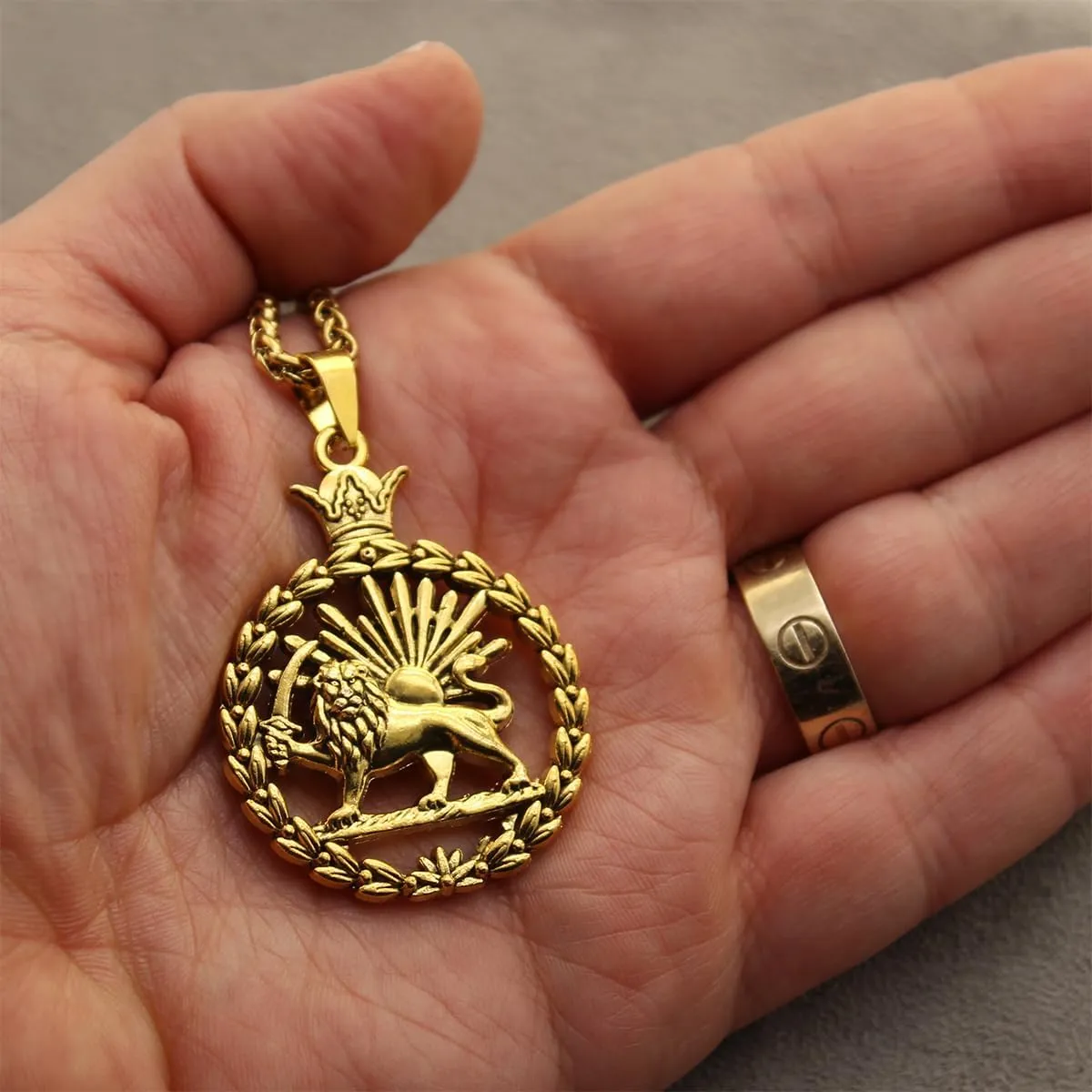 Double Sided Lion and Sun Persian Shir khorshid Pahlavi Wreath Pendant Necklace With Chain Vintage Style