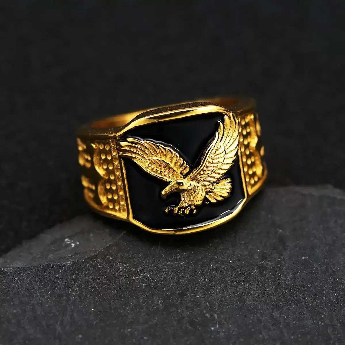 Eagle Ring for men Vulture rings Stainless Steel Hip Hop ring for Men Vintage Animals Rings Iced Out Jewelry Punk Ring Club rings Heavy Metal