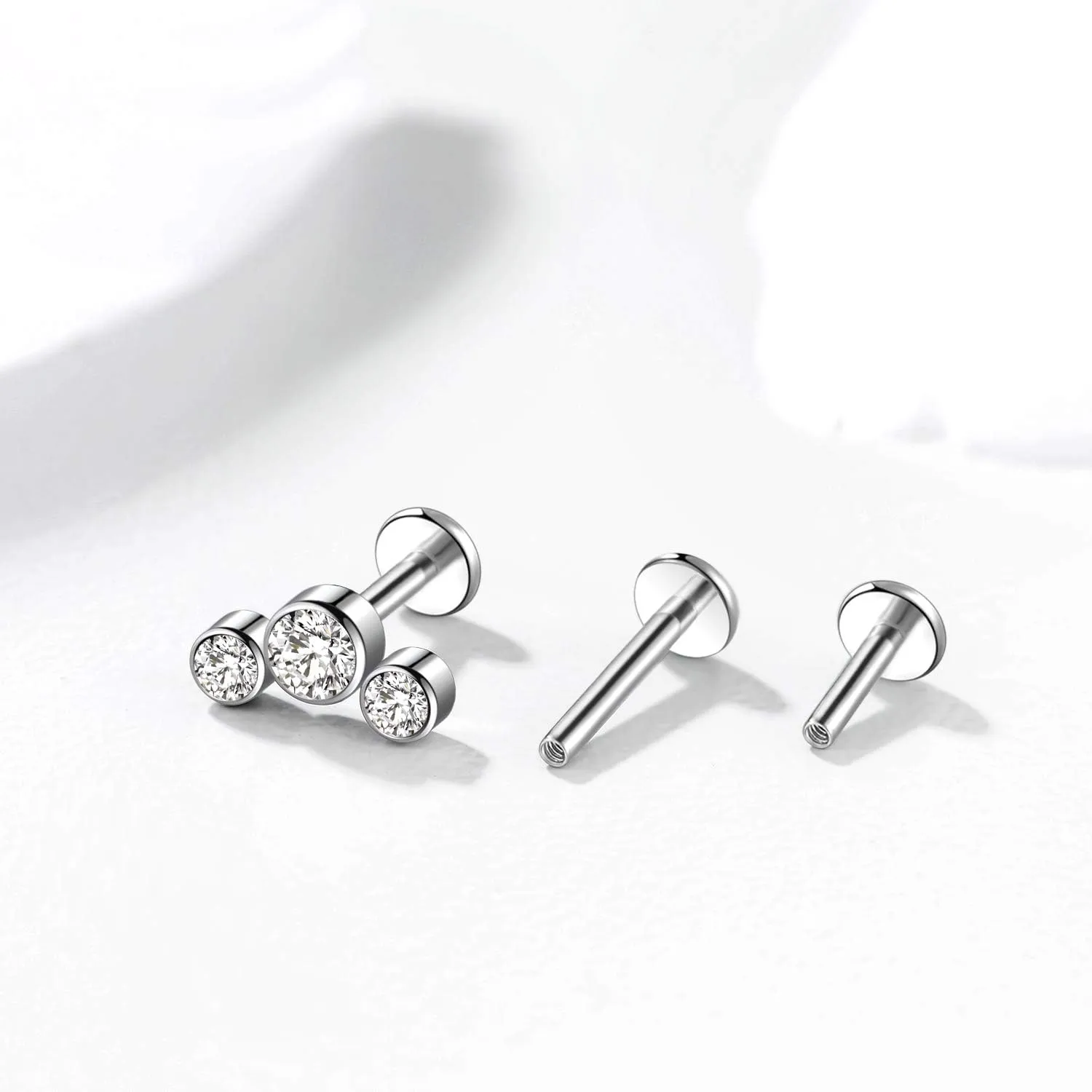 G23 Titanium Labret Studs 16G Lip Studs Cluster Earrings Piercing Internally Threaded Medusa Ring Cartilage Monroe Piercing Jewelry