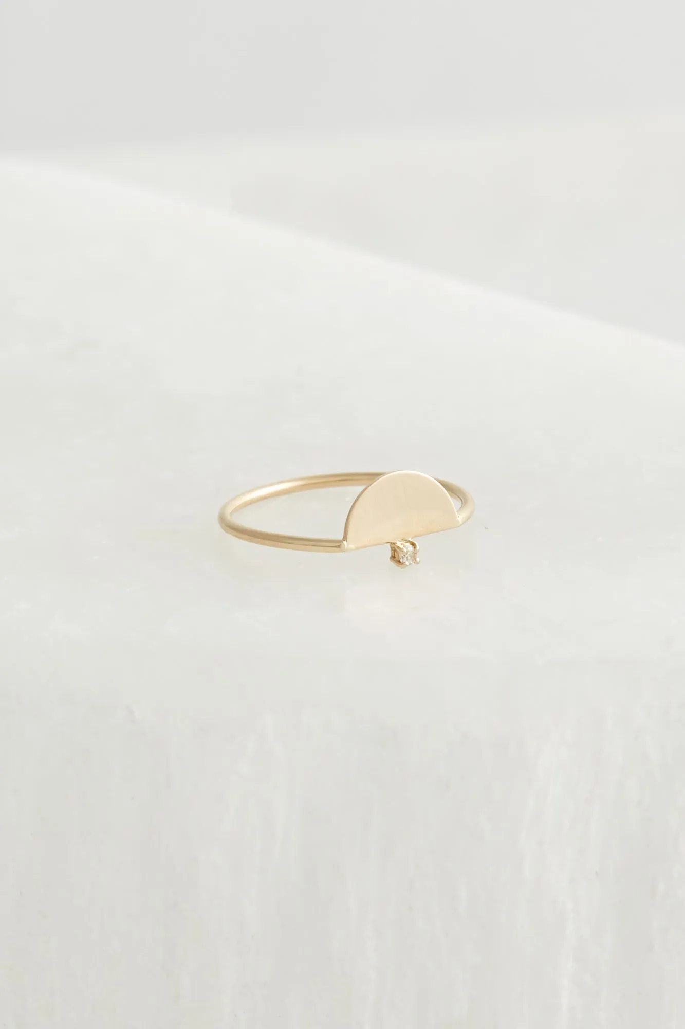 Gjenmi Half Moon Ring