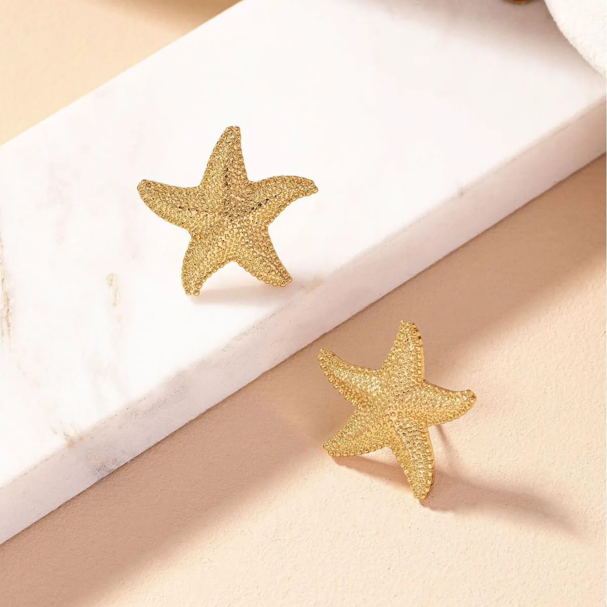 Gold Starfish Earring Trendy Dainty Lightweight 14K Gold Plated Small Starfish Pearl Stud Earring Minimalist Simple Hypoallergenic Earrings