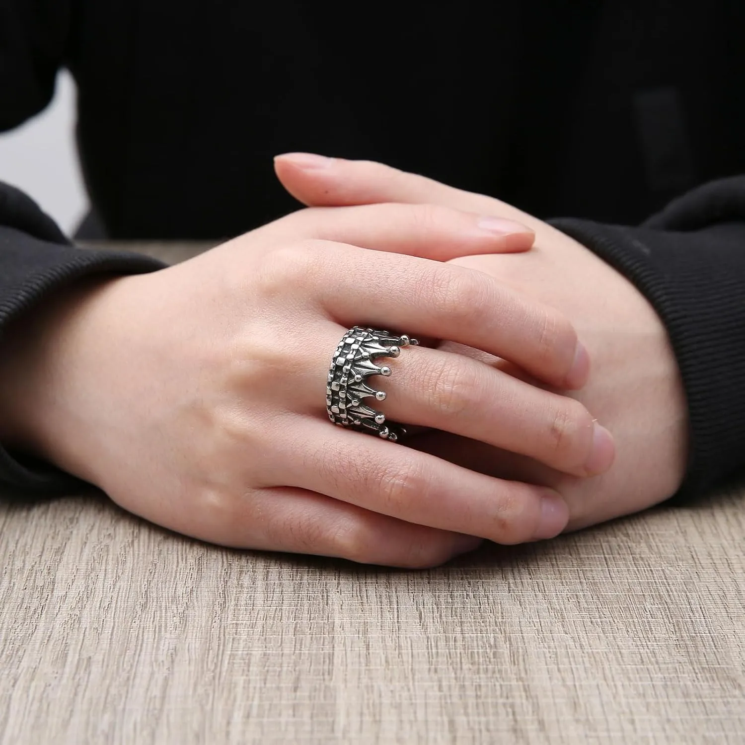 HZMAN Crown Ring for Men Women Stainless Steel Retro Kingdom Royal Crown Rings Jewelry Gift