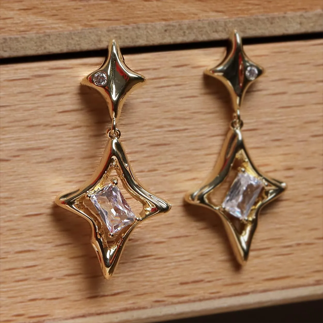 JeanBeau Gold Star Drop Dangle Earrings for Women - Trendy Sparkly Cubic Zirconia Unique Hypoallergenic Fashion Jewelry Gift