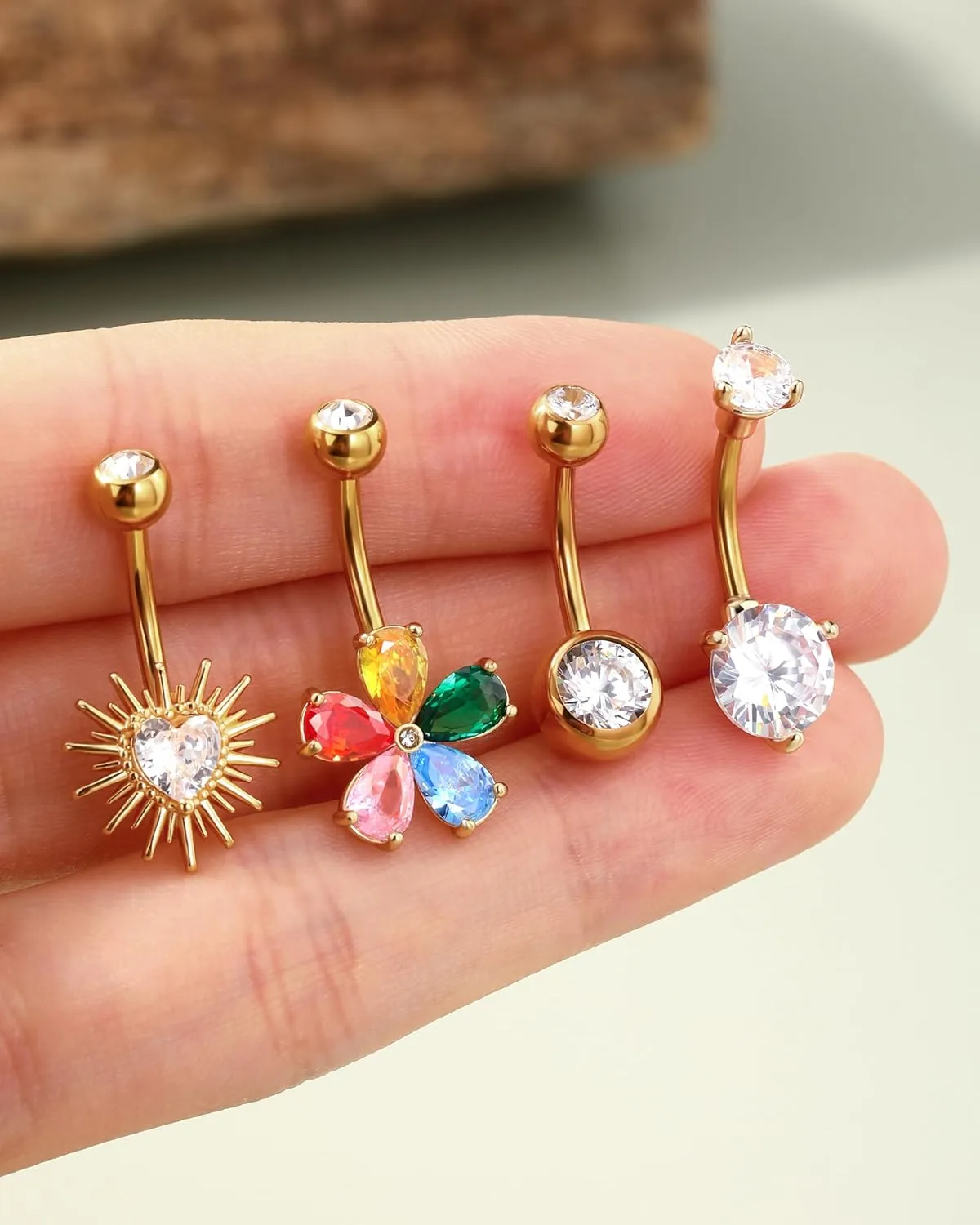 Jewseen 4pcs Surgical Steel Belly Ring 14g Heart Flower Gold Belly Ring for Women & Men