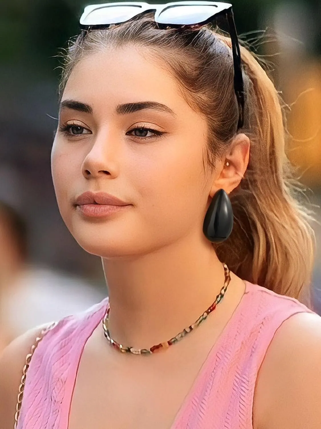 KeyStyle Chunky Gold Hoop Earrings for Women Trendy, Stainless Steel TearDrop Hoops Earring, Lightweight Water Drop Ear Jewerly