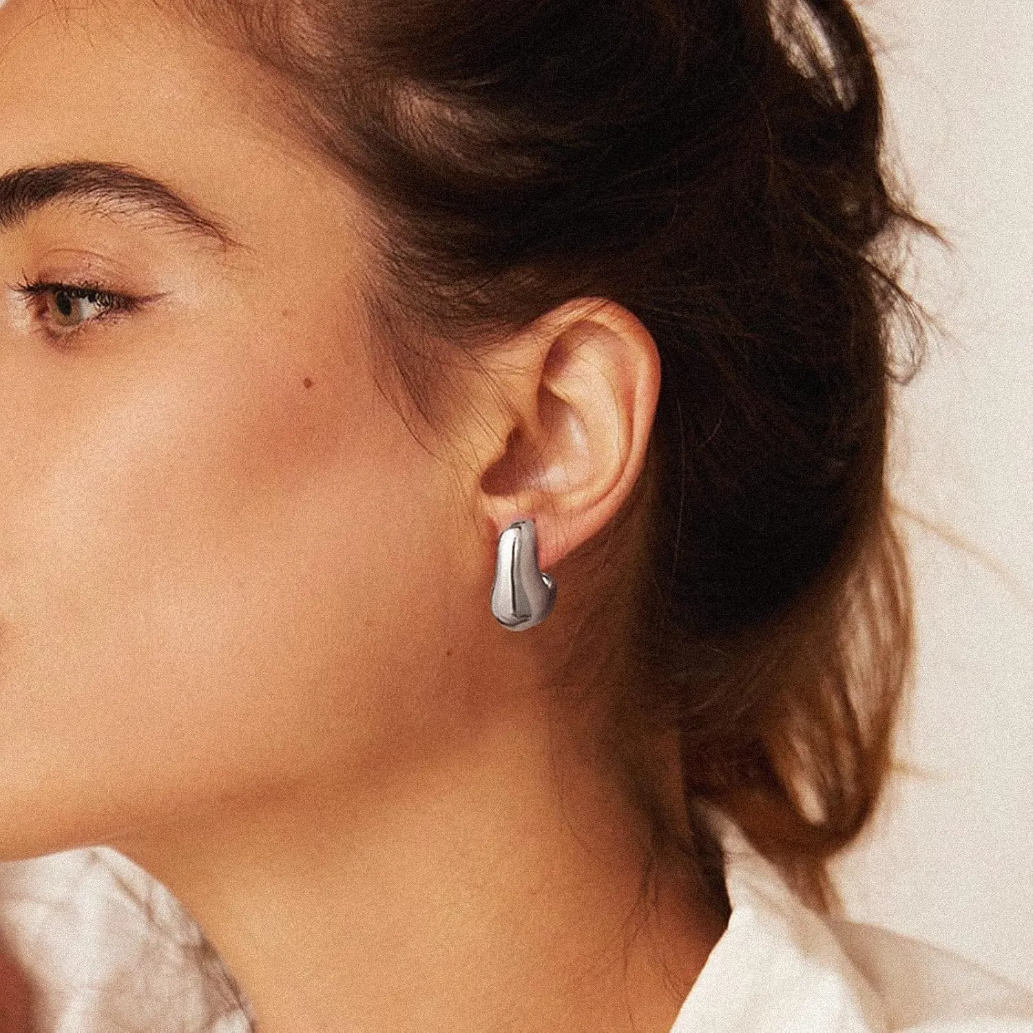 KissYan Chunky Gold Hoop Earrings for Women, 14K Gold Plated Lightweight Hollow Open Hoops Thick Teardrop Earrings Sterling Silver Post Fashion Jewelry Gifts