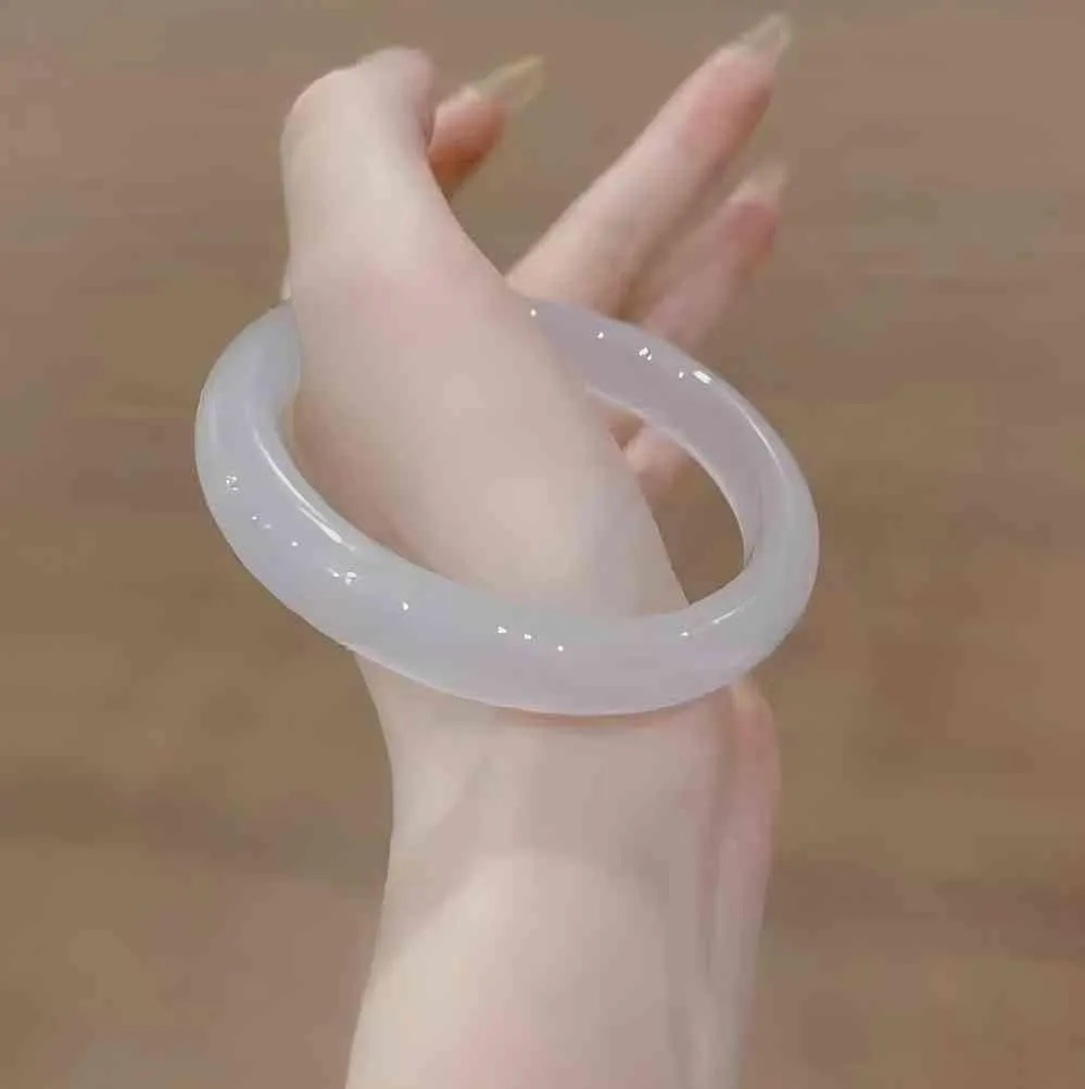 Ladies' Solid Color Tianshan Emerald Round Bracelet Natural Gem Lucky Jewelry Gift for Mom