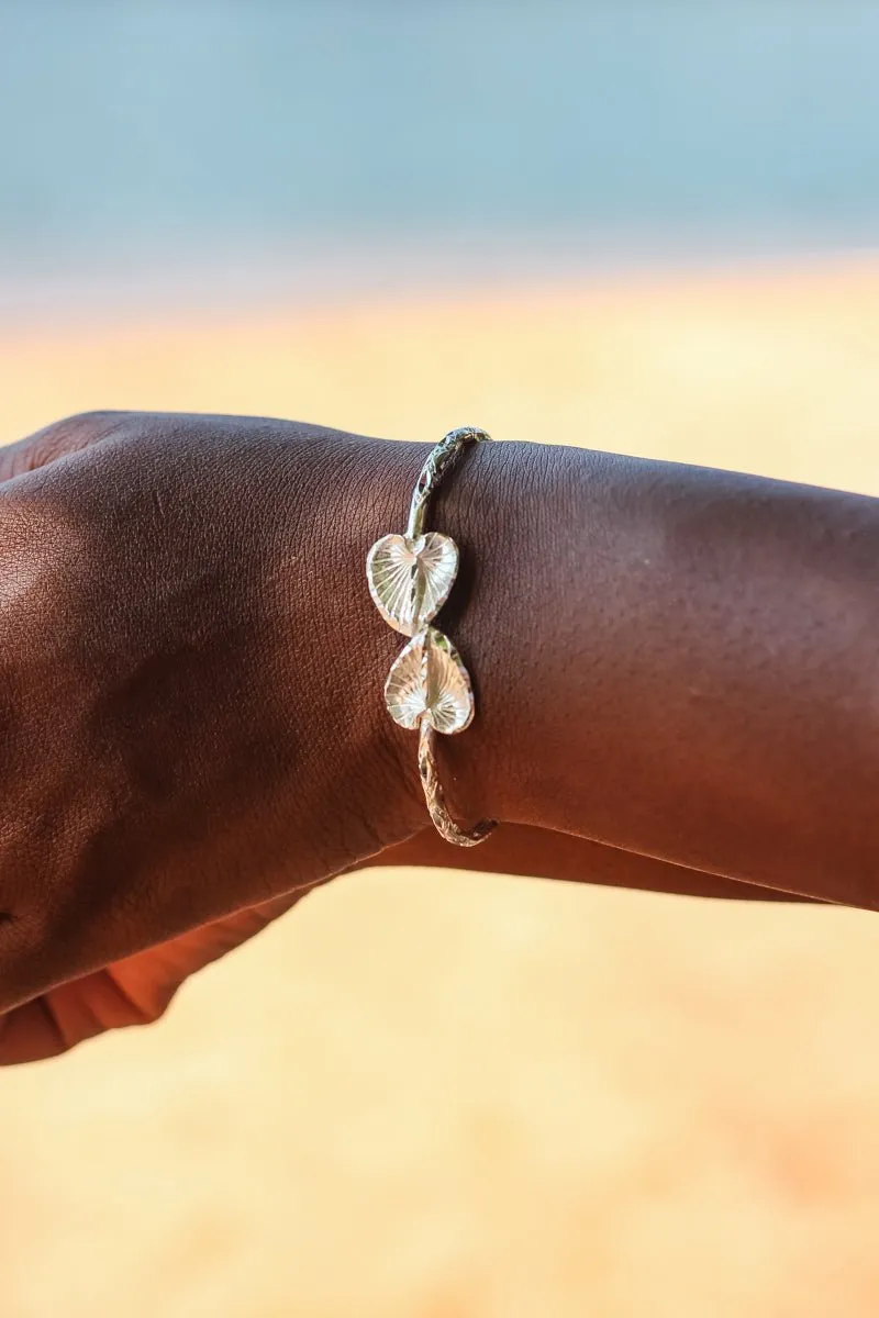 Light Anthurium Bangle with Diamante Pattern