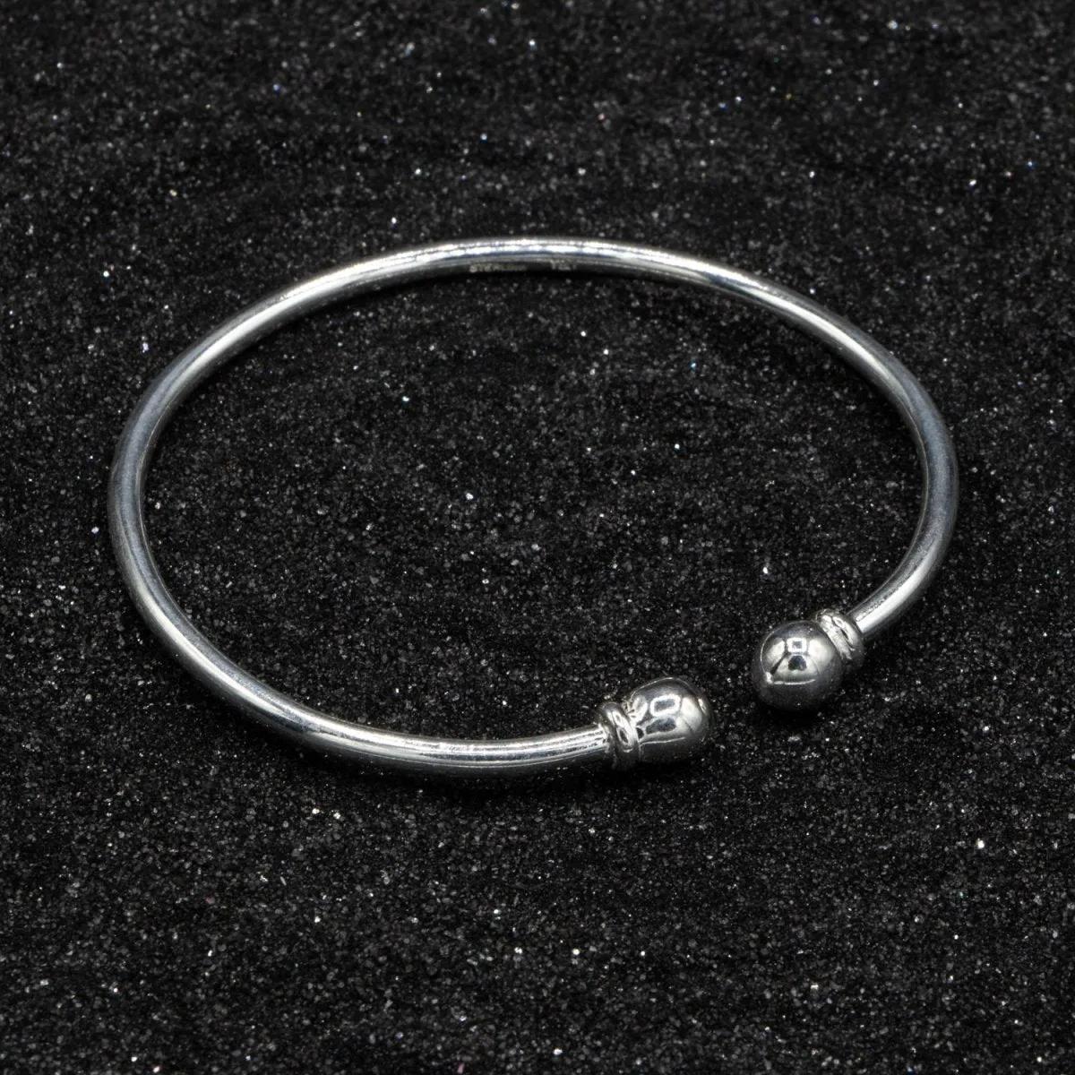 Light Plain Solid Ball Bangle