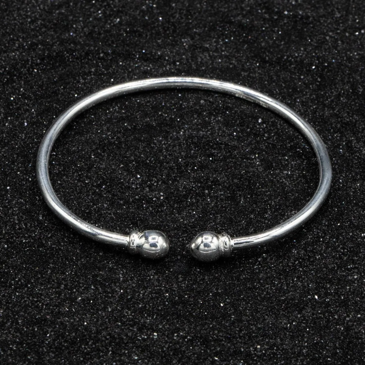 Light Plain Solid Ball Bangle