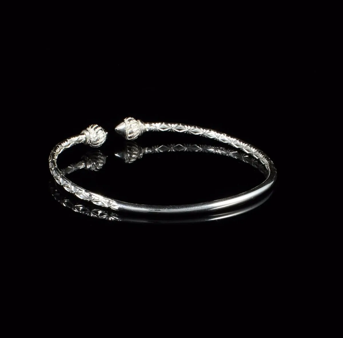 Light Taj Mahal Bangle with Calypso Pattern