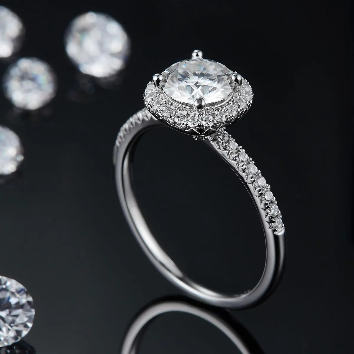 LUSHE Square Halo Moissanite Rings Engagement Rings VVSI Excellent D color 925 Sterling Silver Moissanite Wedding Bands 1-2 CT