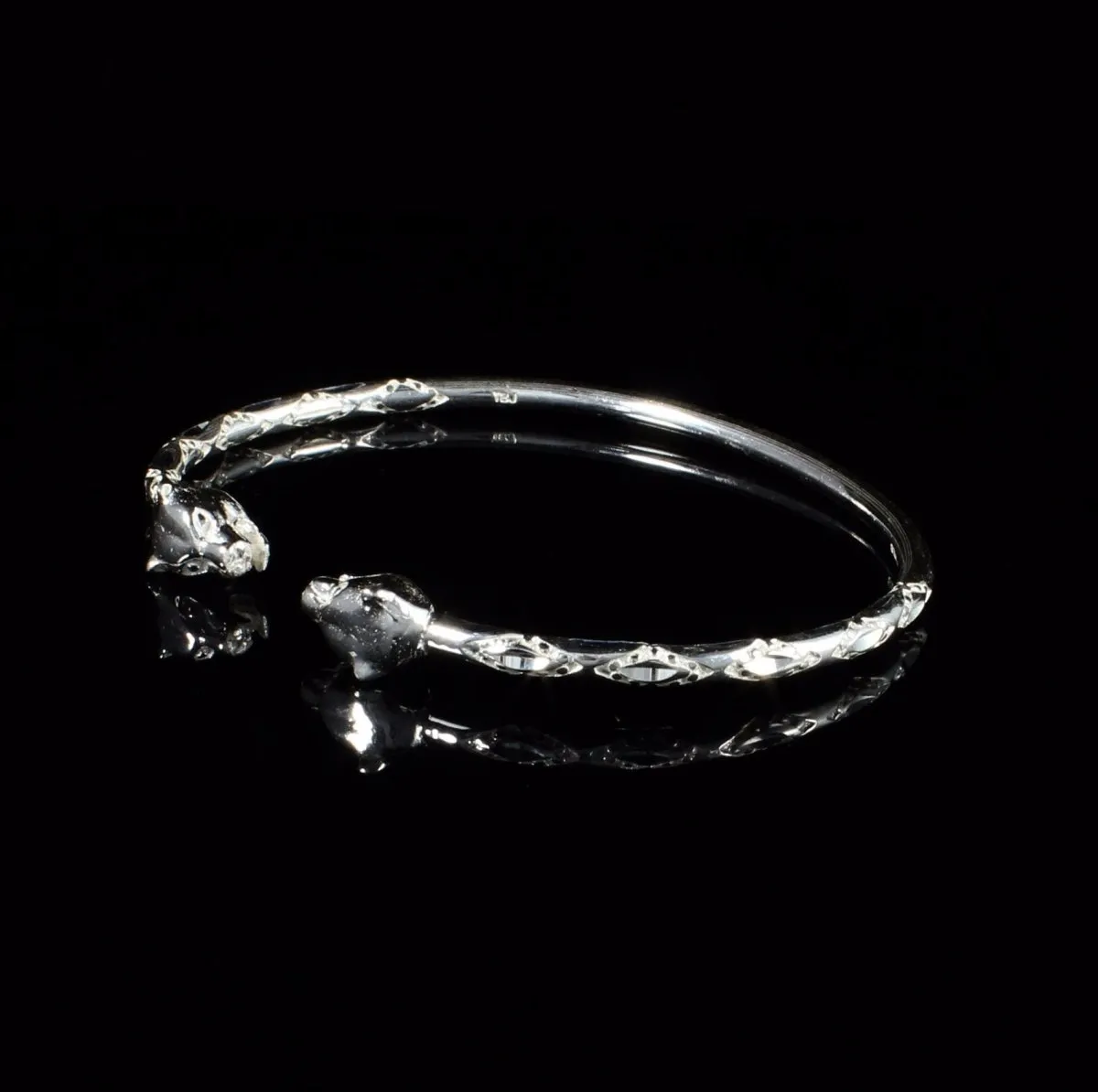 Medium Panther Heads Bangle with Diamante Pattern