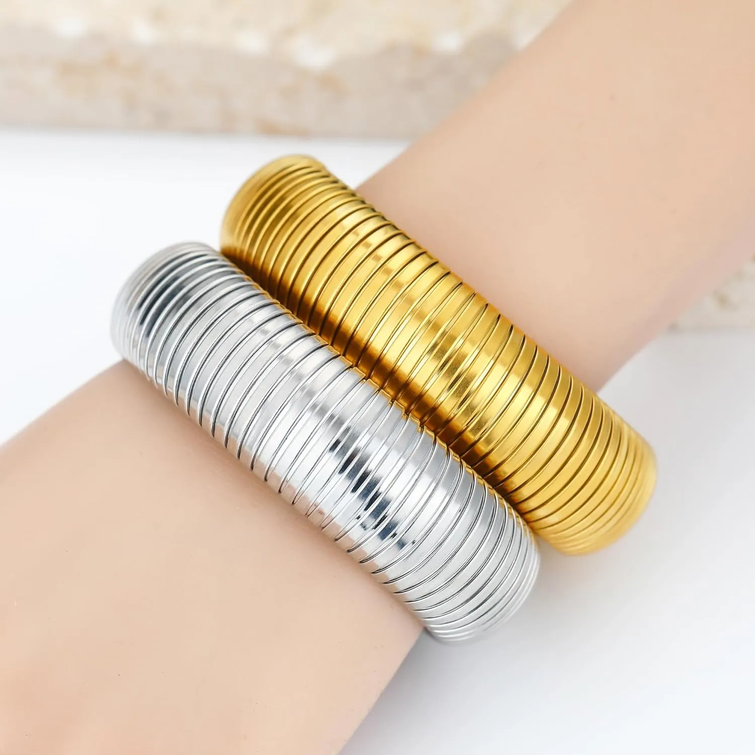 MISS RIGHT Gold Chunky Stretch Snake Chain Bangle Bracelets Stack for Women Trendy, 18K Gold Filled Stainless Steel Stretchy Womens Stackable Wristband Bangles Bracelet Set