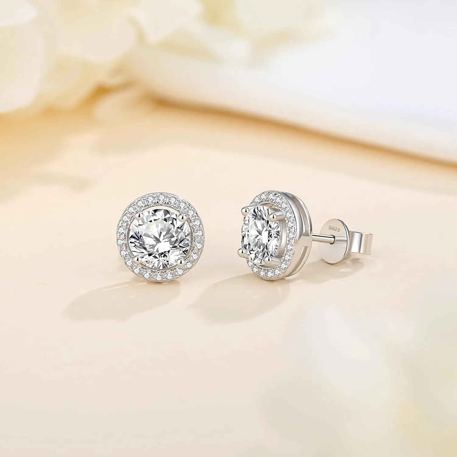 Moissanite Stud Earrings for Women, 925 Sterling Silver 1-2Carat Moissanite D Color Stud Earrings Perfect Jewelry Gifts
