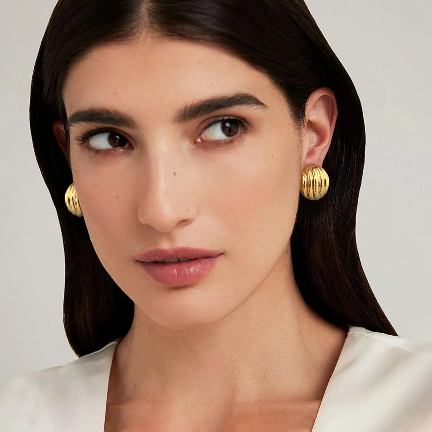 MUYAN Chunky Gold Textured Earrings for Women Trendy Minimalist Large Chunky Studs Fashion Jewelry