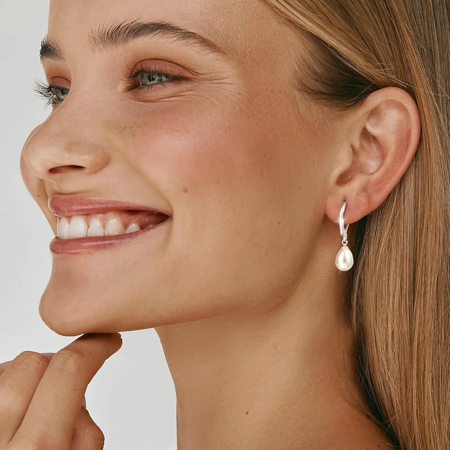 Pearl Earrings for Women Trendy: Flat Back Stud Earrings 14K Gold Plated/925 Sterling Silver Freshwater Pearl Dangle Earrings Cute Bow Earrings Wedding Jewelry Birthday Gifts for Women Girls