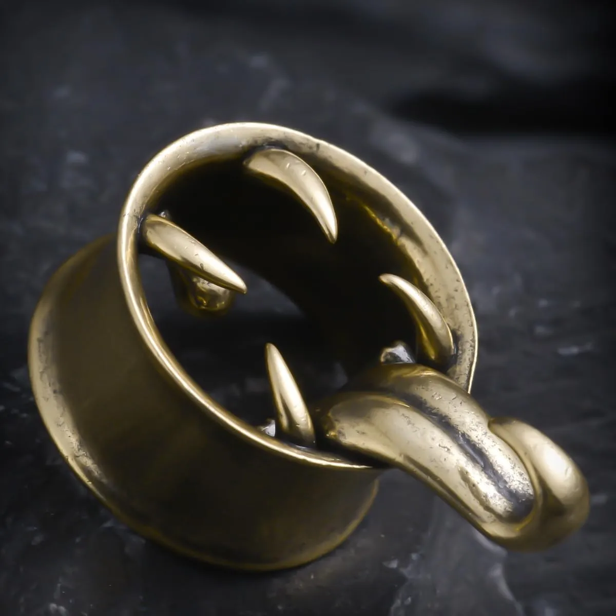 PONWAG 1 Pair Vintage Gauge For Ear Gothic Punk Waterdrop Plug Gauge Dangle Hanger Brass Saddle Tunnels Double Flared Ear Gauge Cool Women Body Piercing Jewelry