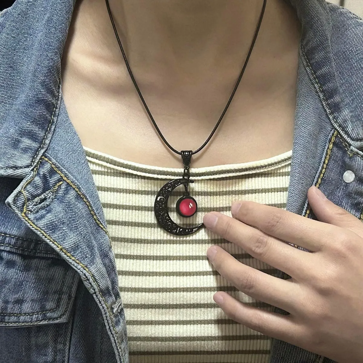 Rrdaily Gothic Crystal Moon Pendant Necklace for Women Vintage Black Crescent Moon Choker Necklace Dark Gothic Costume Grunge Aesthetic Accessories Chirstmas Halloween Jewelry