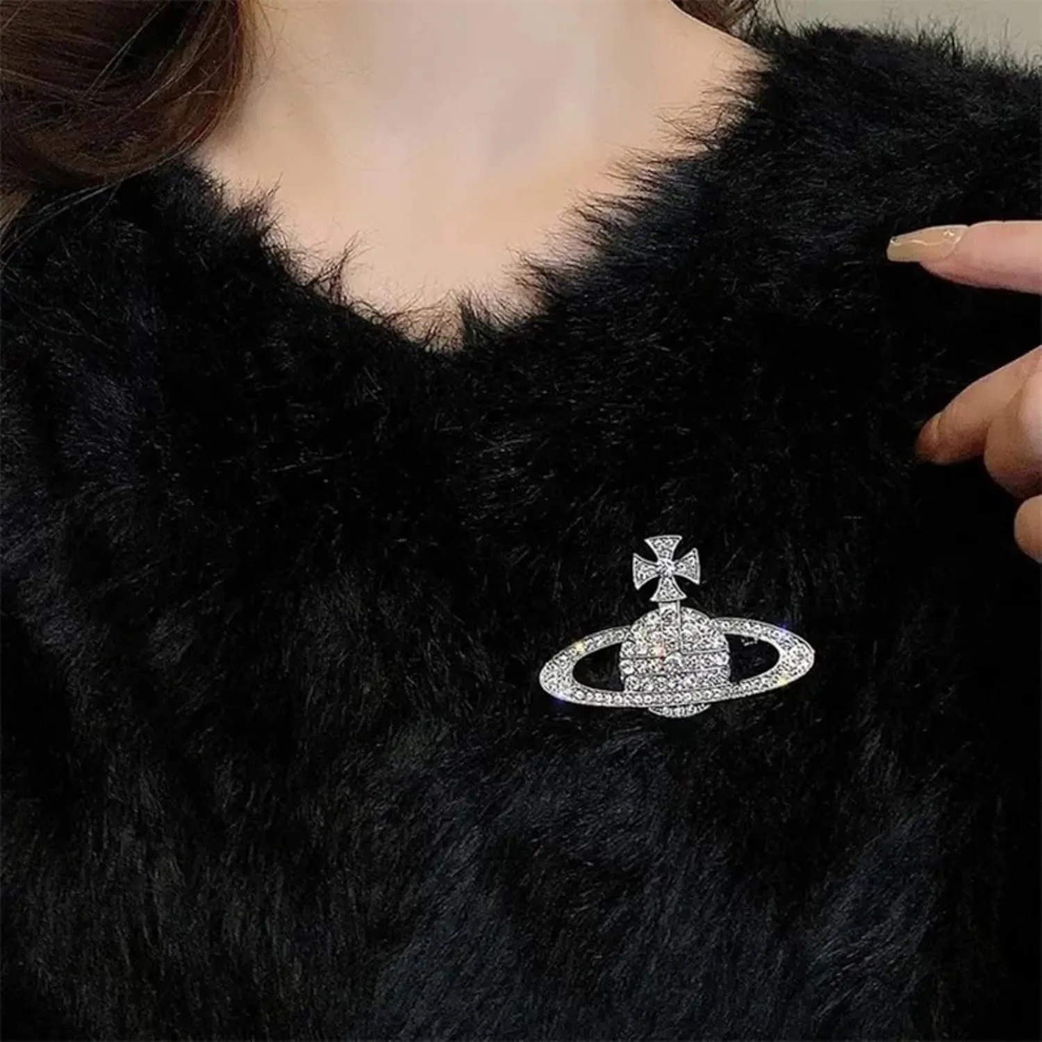 Saturn Planet Brooch Pin for Women Dainty Fashion Rhinestone Saturn Planet Space Pin for Suit Clothing Jackets Badges