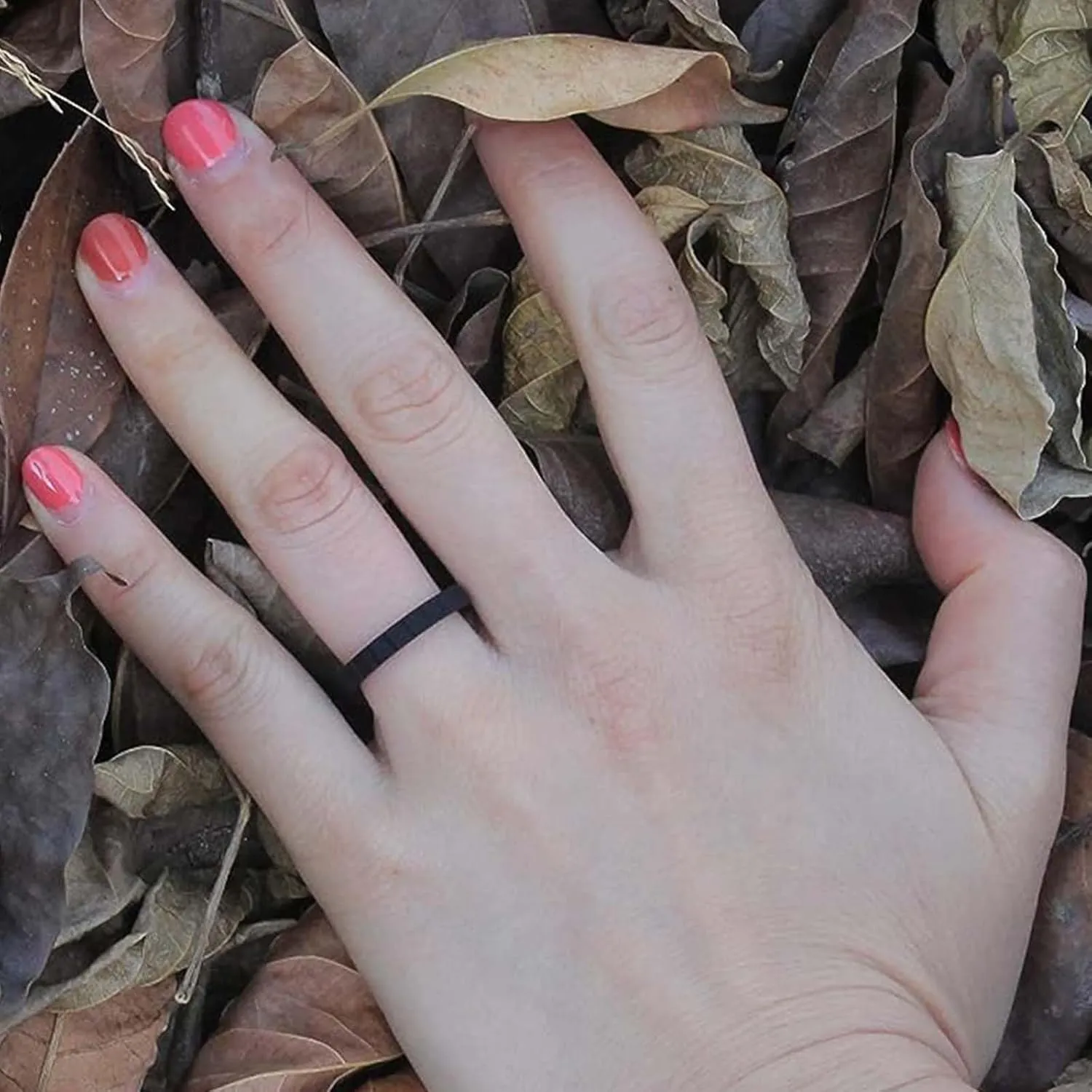 Silicone Wedding Rings for Women, 10pcs Thin Stackable Rubber Ring Set 3mm Width Simple Stepped Silicone Ring Bands for Couples Size 5-10