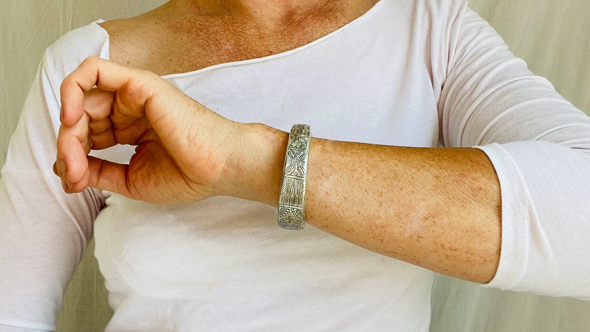Sterling Silver Bangle from the Karen Hill Tribe. 0379