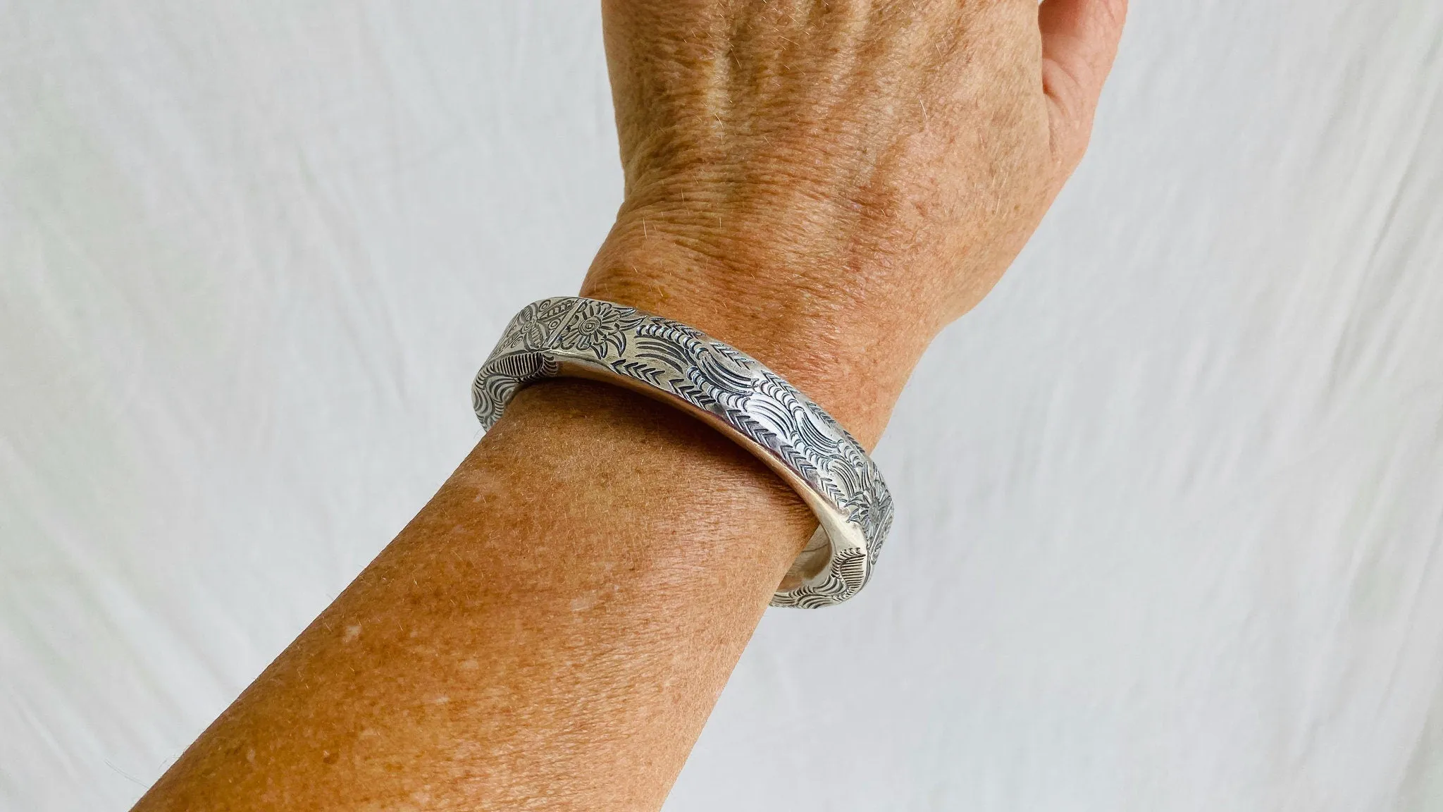 Sterling Silver Bangle from the Karen Hill Tribe. 0379