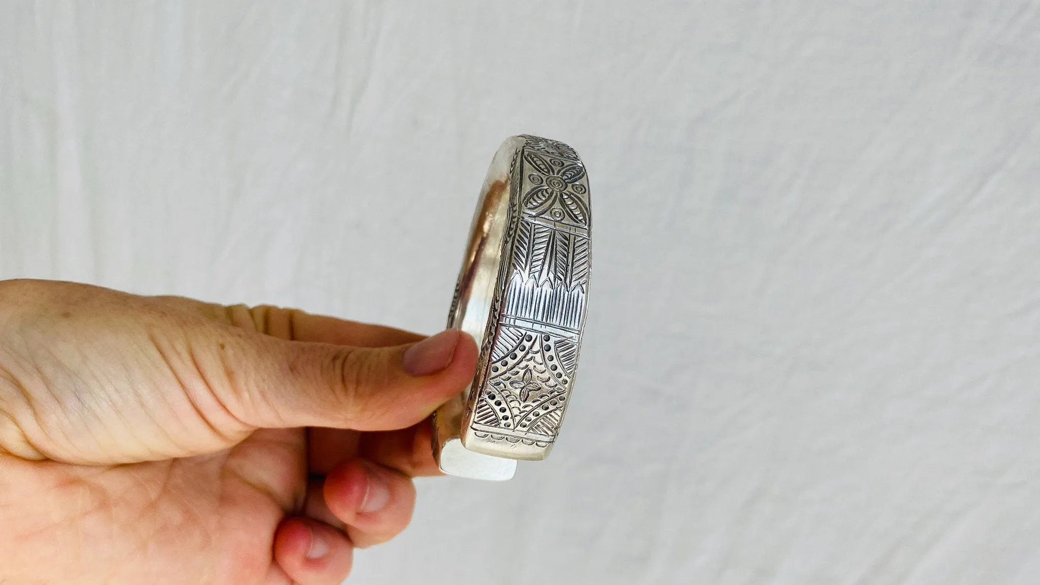 Sterling Silver Bangle from the Karen Hill Tribe. 0379