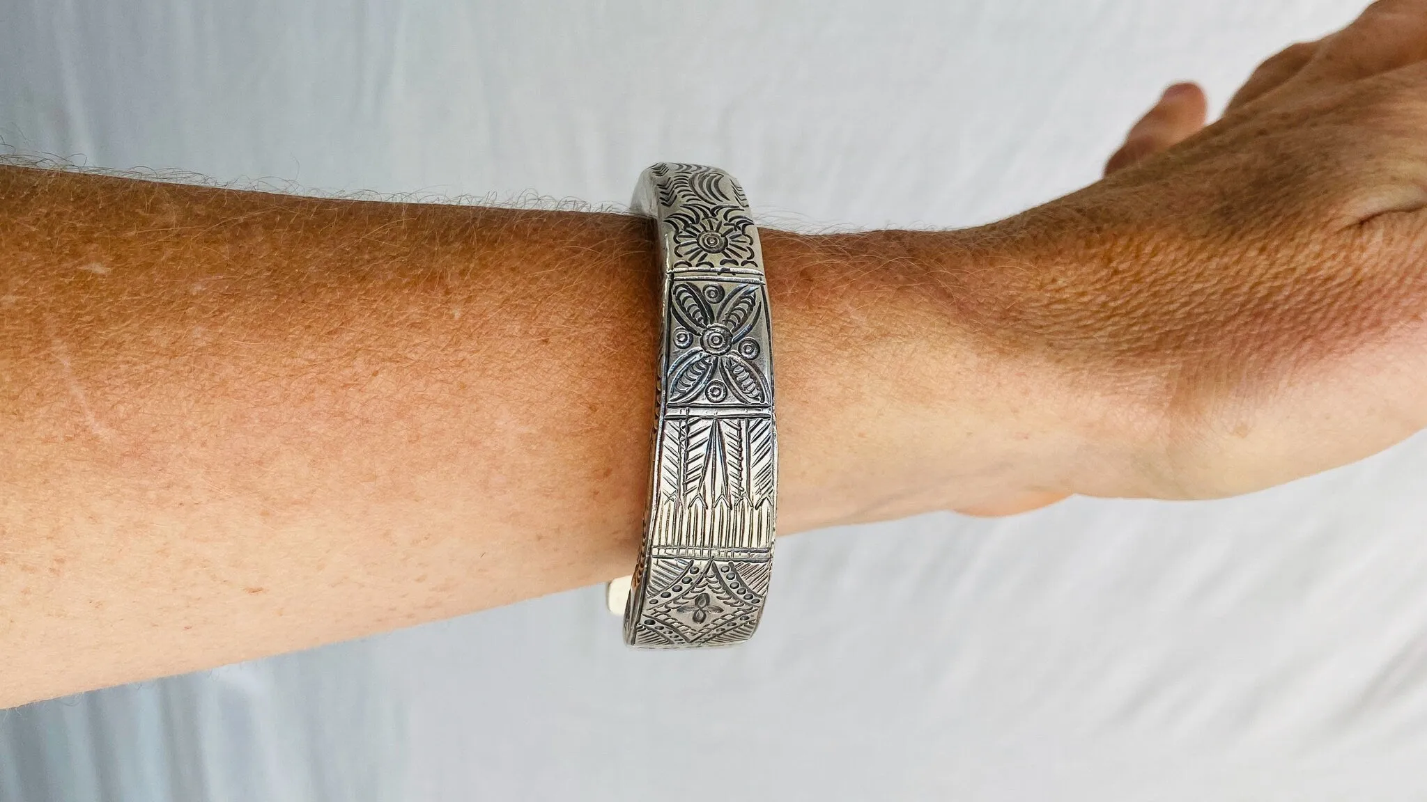 Sterling Silver Bangle from the Karen Hill Tribe. 0443