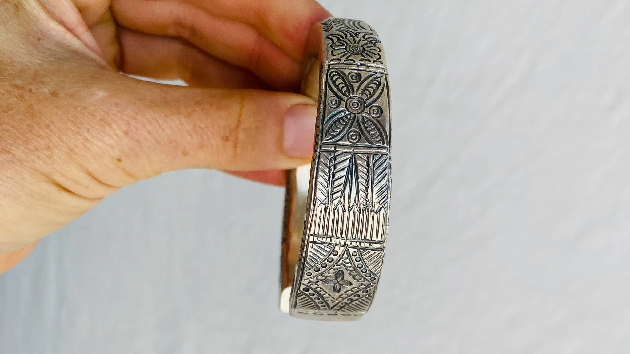 Sterling Silver Bangle from the Karen Hill Tribe. 0443