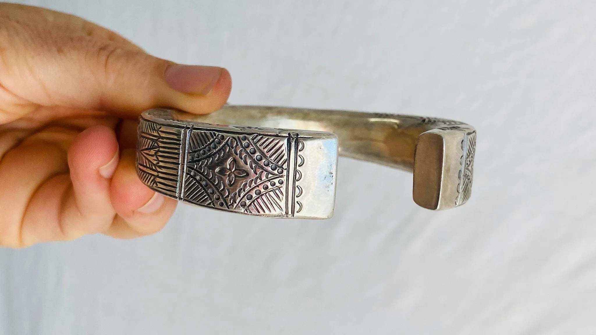 Sterling Silver Bangle from the Karen Hill Tribe. 0443