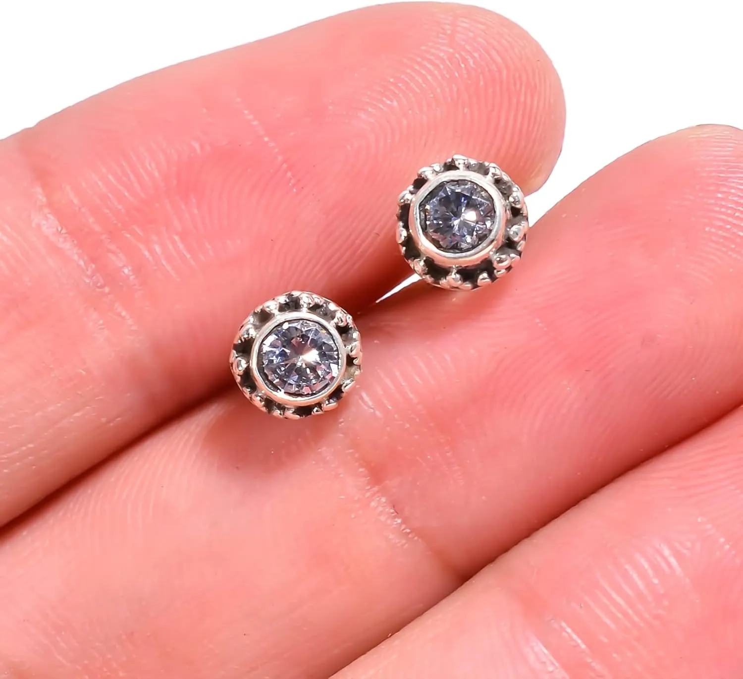 Studs earrings in 925 Sterling Silver, Girl Minimal Stud Jewellery for Office & Everyday Use, Unique Fine Stone Jewelry Gifts for Women - Girls
