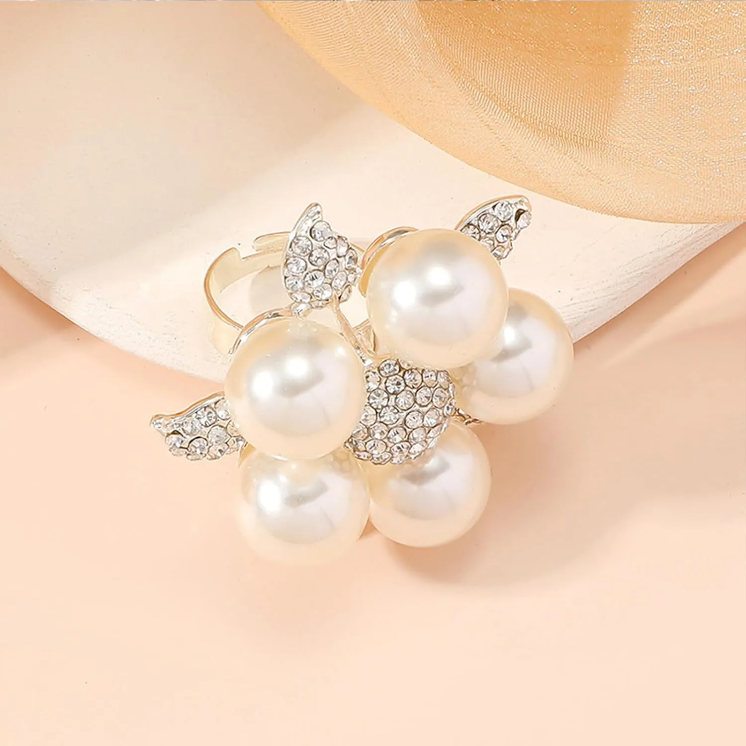 Trendy Pearl Ring Stacking Promise Ring with Adjustable Open Finger Ring in Retro Exaggerated Pearl Cluster Style - Personality Statement Jewelry for Women