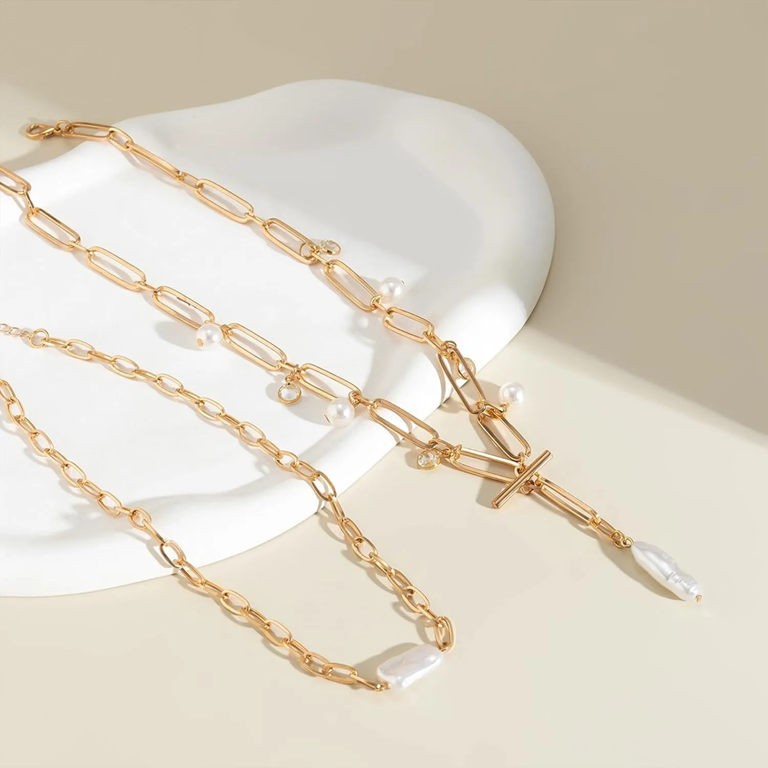 YANCHUN Gold Charm Necklace Beach Jewelry for Women Trendy Summer Shell Pearl Coin Paperclip Chain Necklaces Western Jewelry Cowgirl Outfits Accessories Boho Summer Outfits for Women 2025